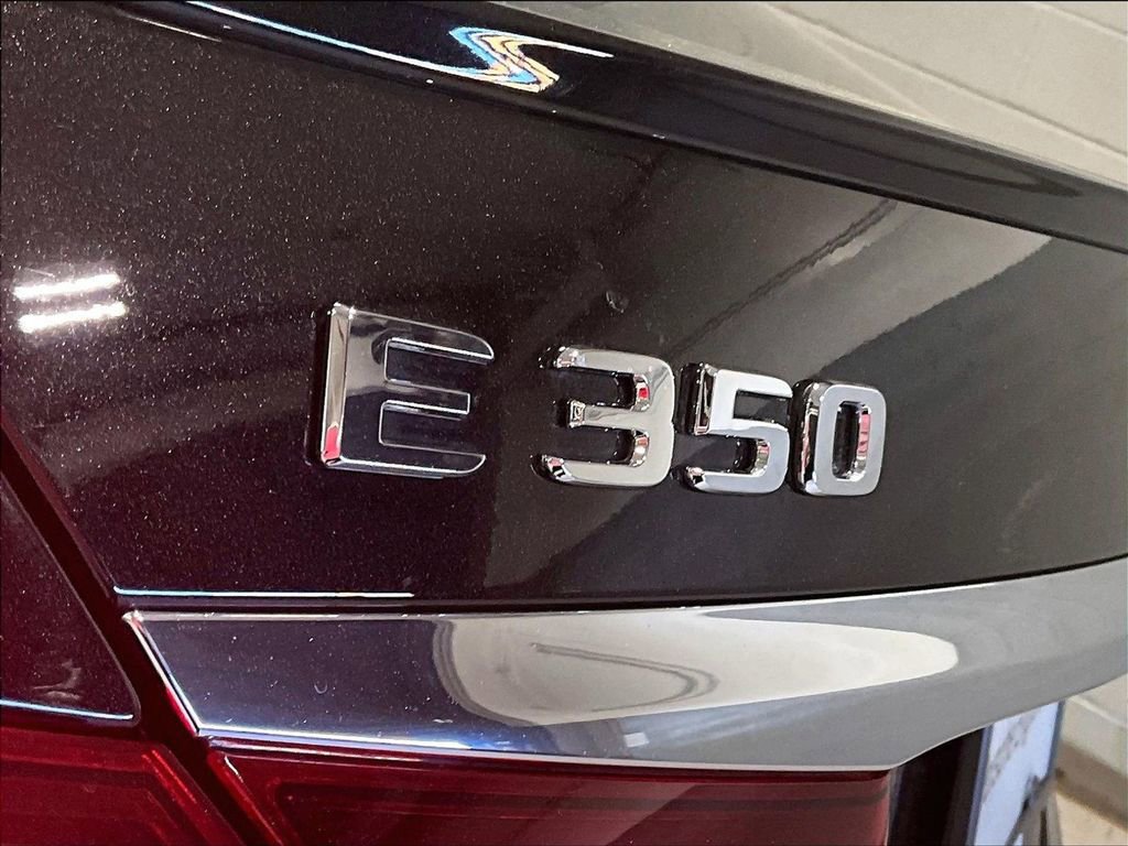 Used 2021 Mercedes-Benz E 350 4MATIC Sedan image 33