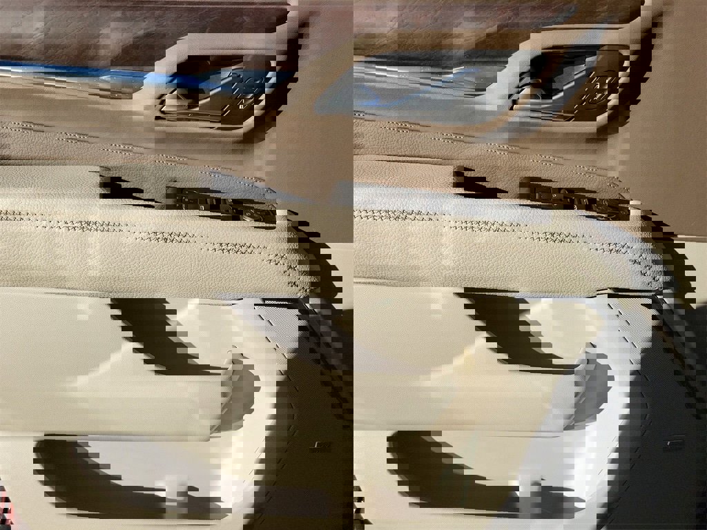 Used 2022 GMC Yukon Denali image 15