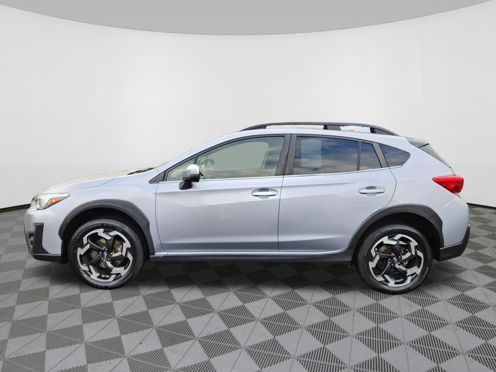 Used 2022 Subaru Crosstrek 2.5i Limited w/ Moonroof Package 1 AWD/4WD image 5