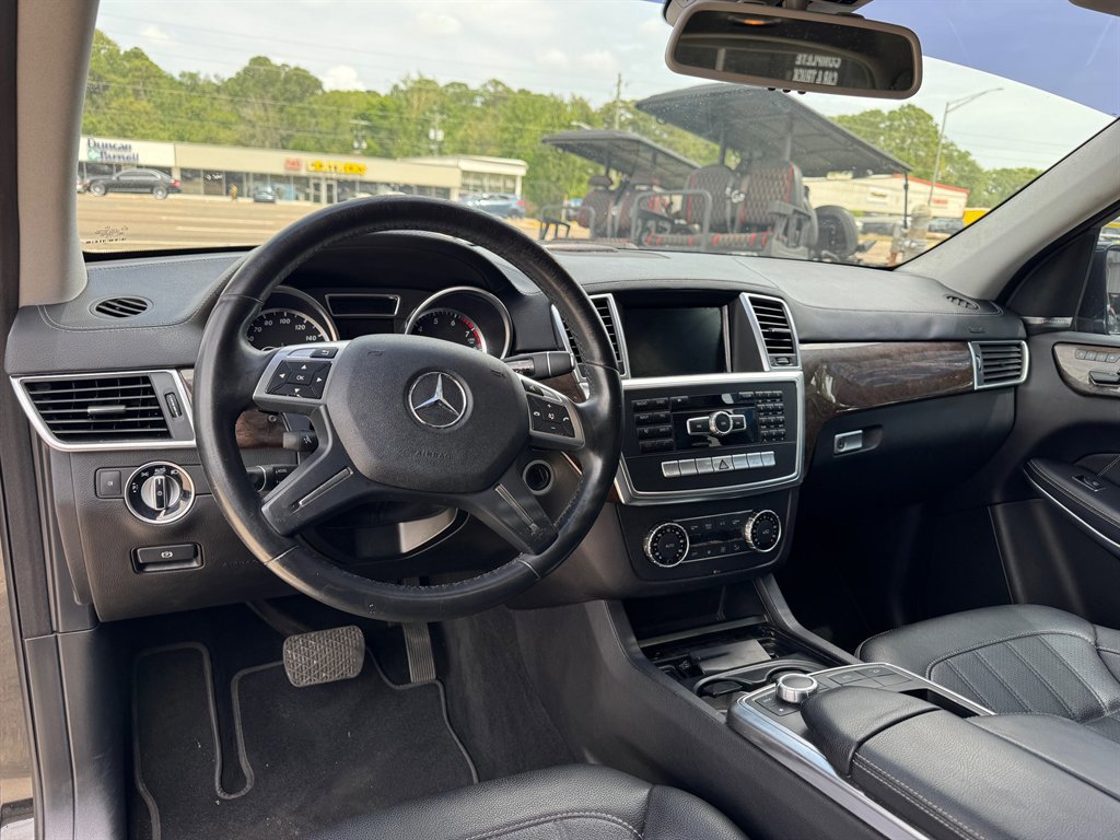 Used 2014 Mercedes-Benz GL 450 4MATIC image 10