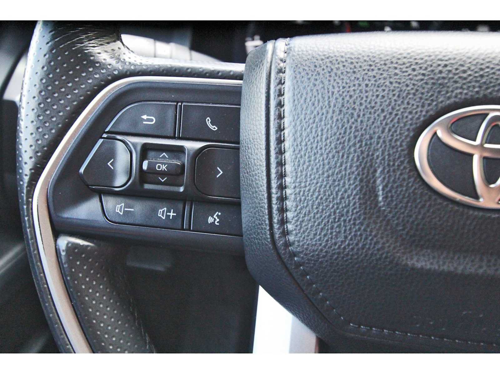 Used 2025 Toyota 4Runner TRD Sport AWD/4WD image 15