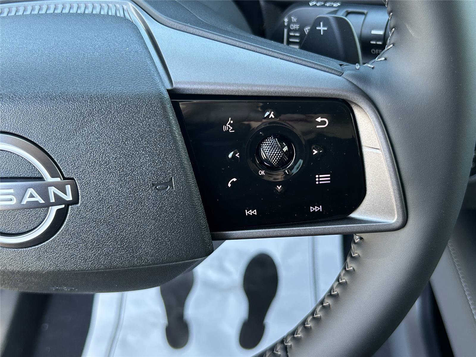 New 2025 Nissan Murano SV image 24