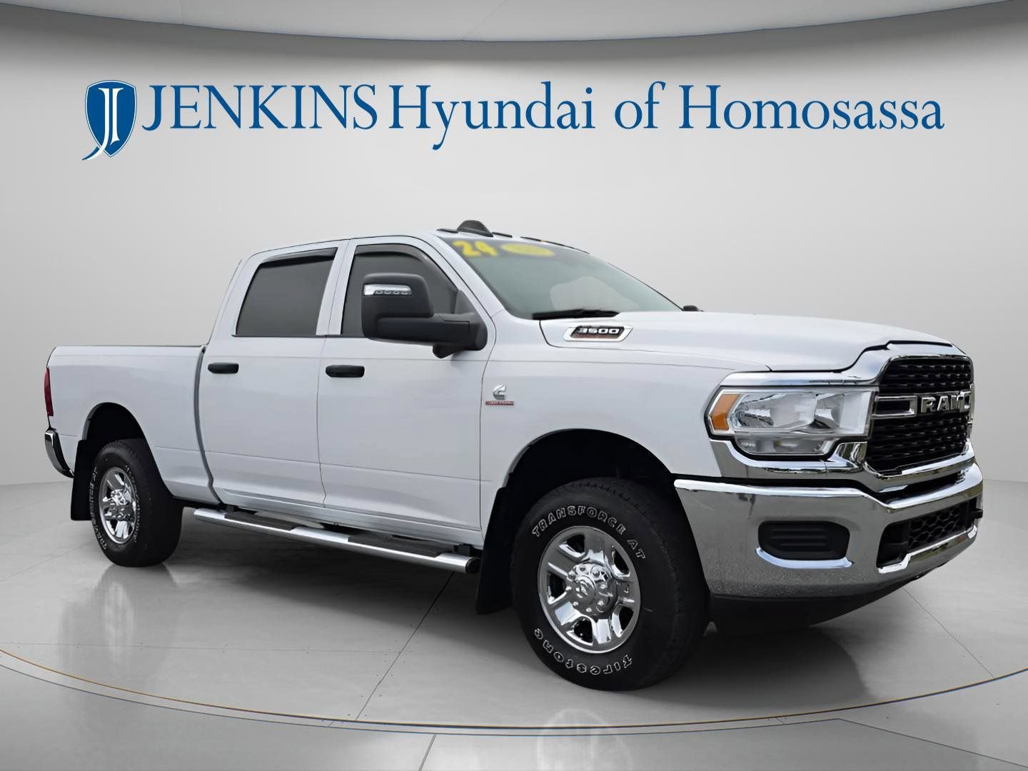 Used 2024 RAM 3500 Tradesman w/ Safety Group AWD/4WD image 1