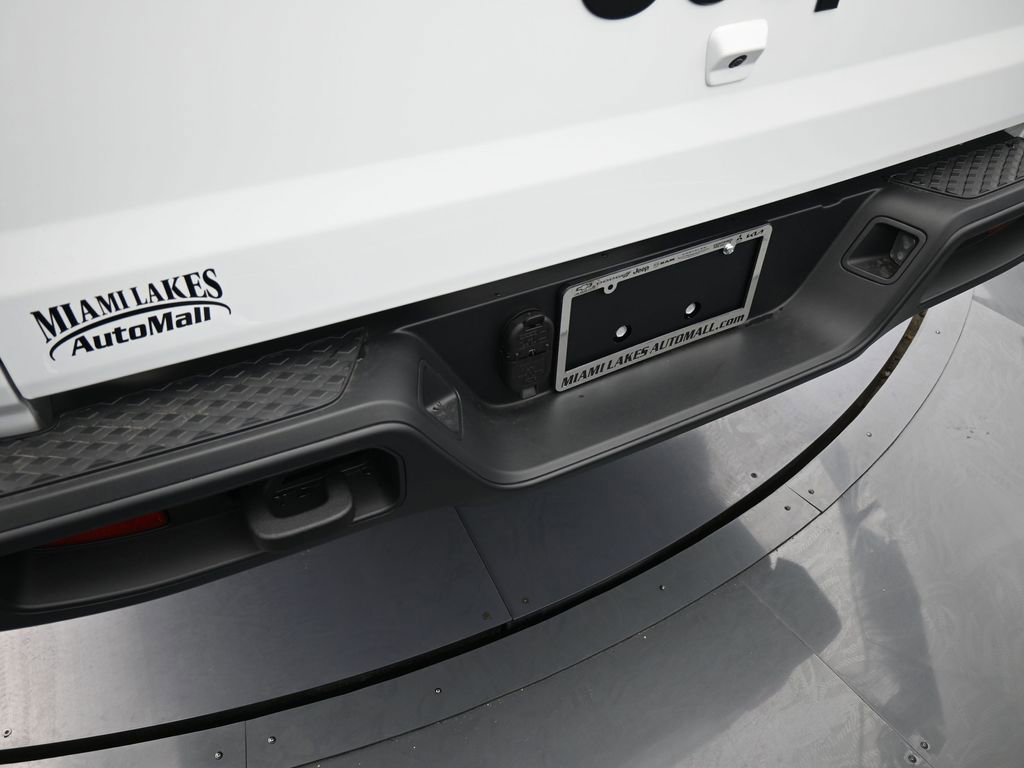 New 2026 Jeep Gladiator Sport AWD/4WD image 32