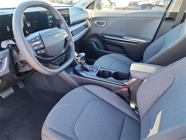 New 2025 Kia K4 LXS image 11