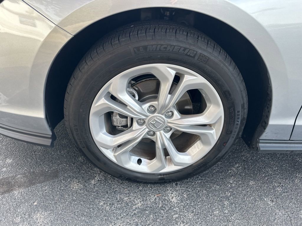 Certified 2025 Honda Accord LX image 10