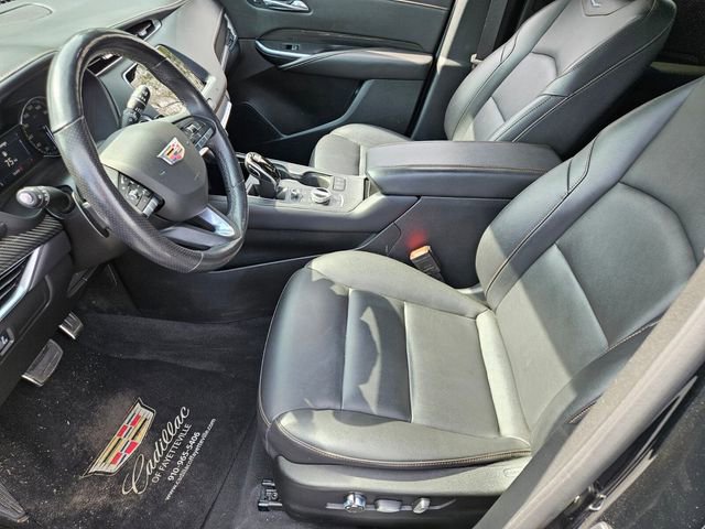 Used 2021 Cadillac XT4 Sport w/ Cold Weather Package image 7