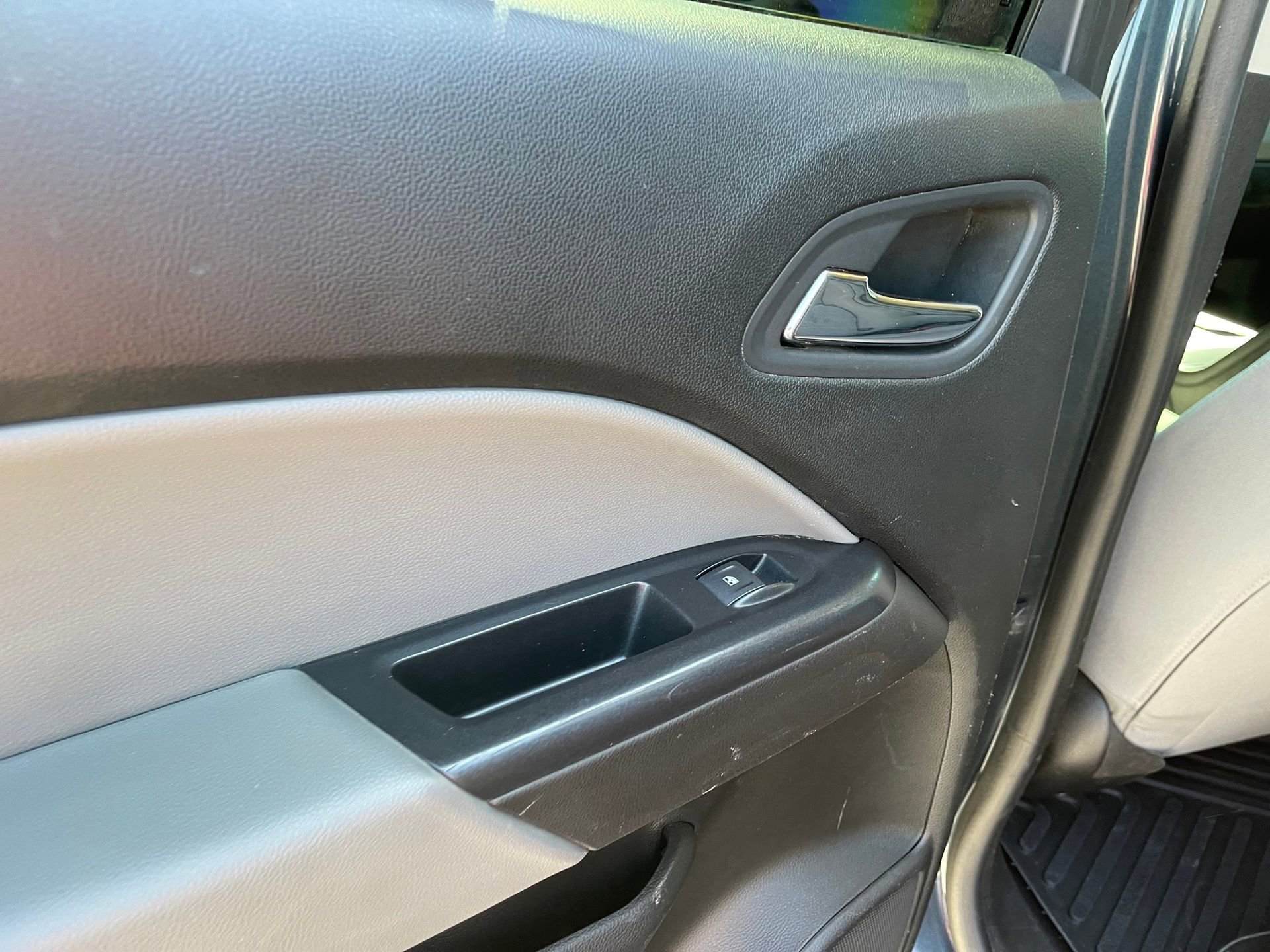 Used 2020 Chevrolet Colorado LT RWD image 21