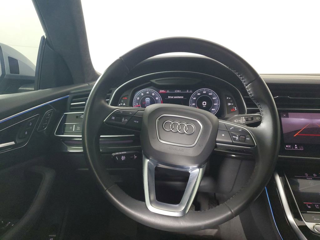Used 2019 Audi Q8 Prestige AWD/4WD image 26