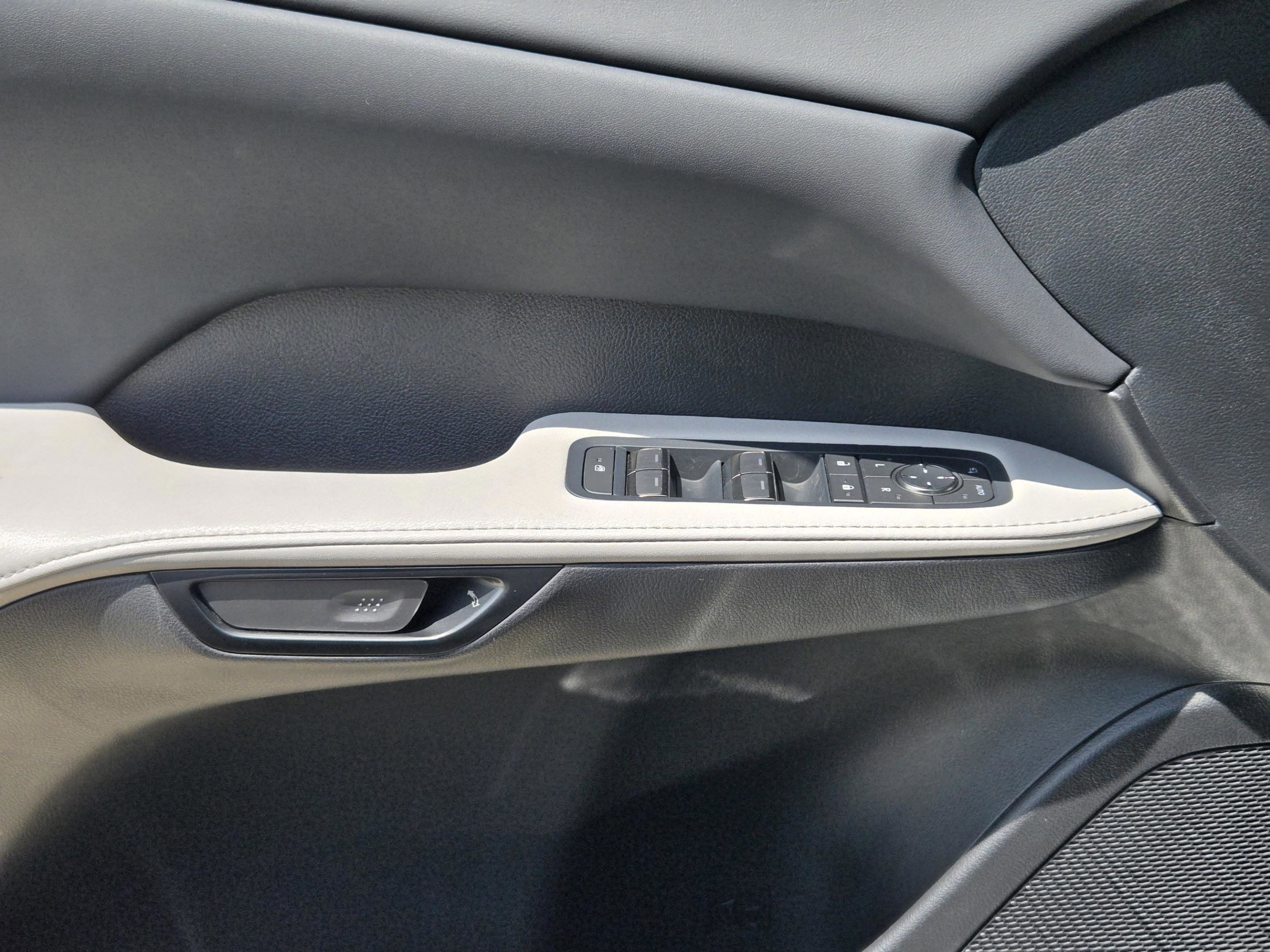 Used 2025 Lexus RX 350 Premium w/ Convenience Package FWD image 19