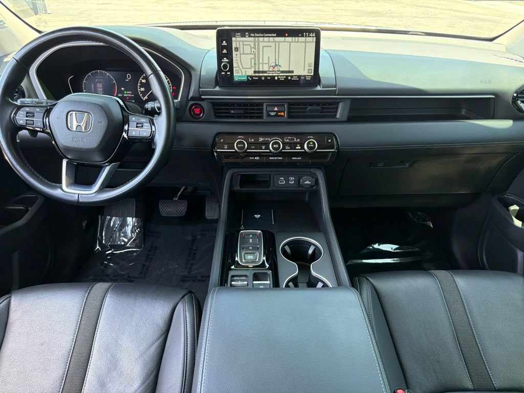Used 2023 Honda Pilot Touring image 36