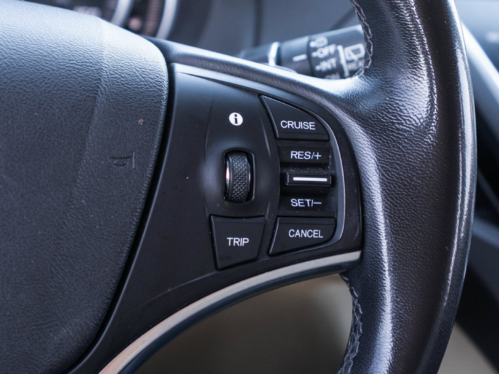 Used 2015 Acura MDX w/ Technology Package AWD/4WD image 25