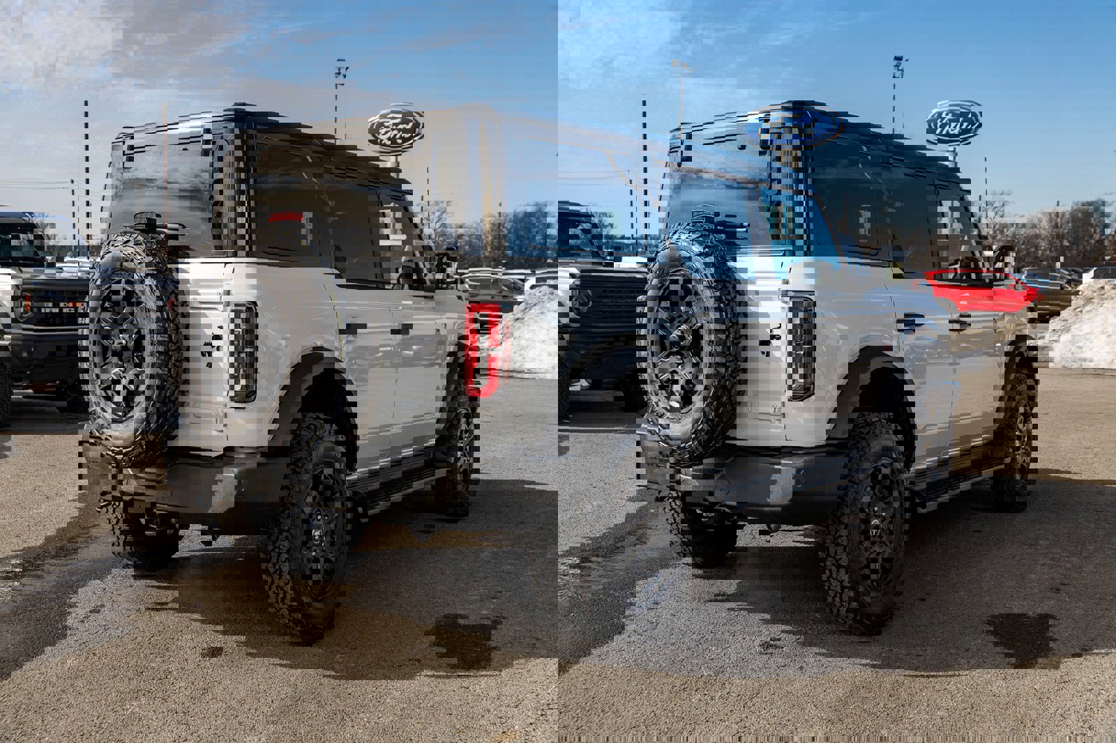 New 2025 Ford Bronco Outer Banks image 13