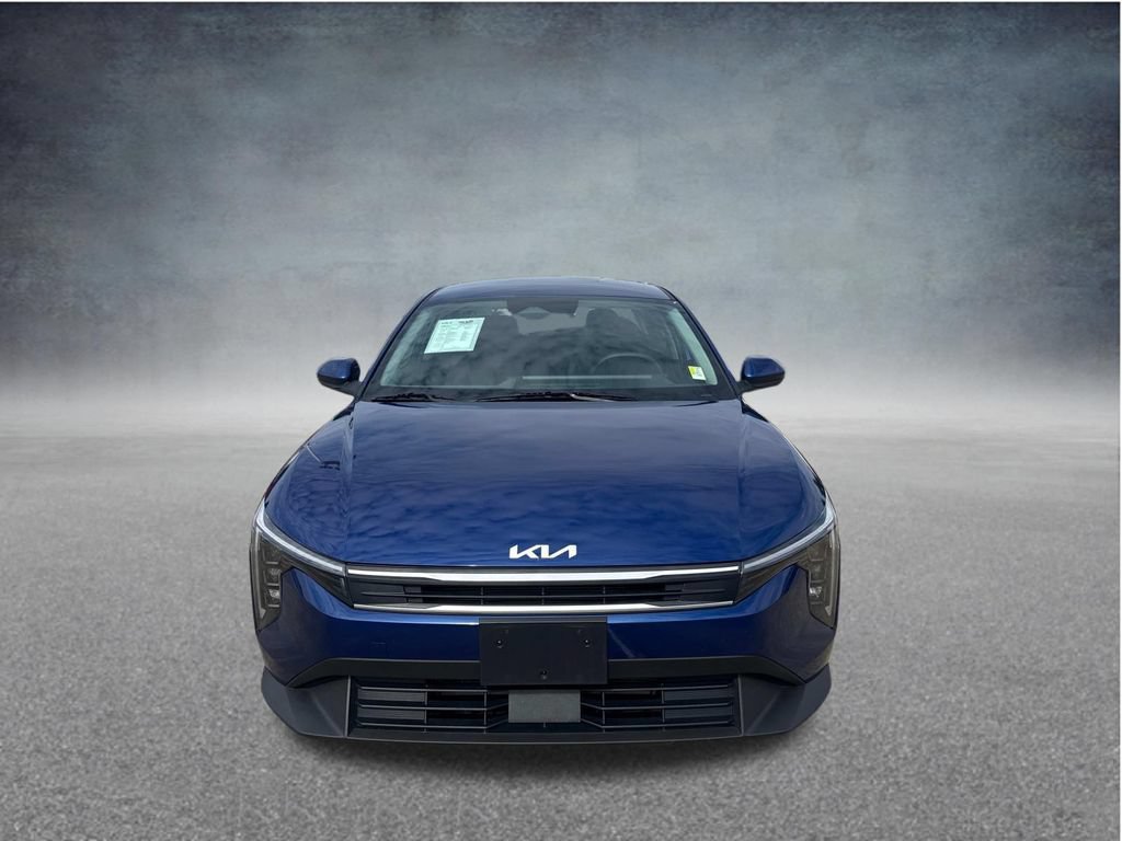 Used 2025 Kia K4 FWD image 2