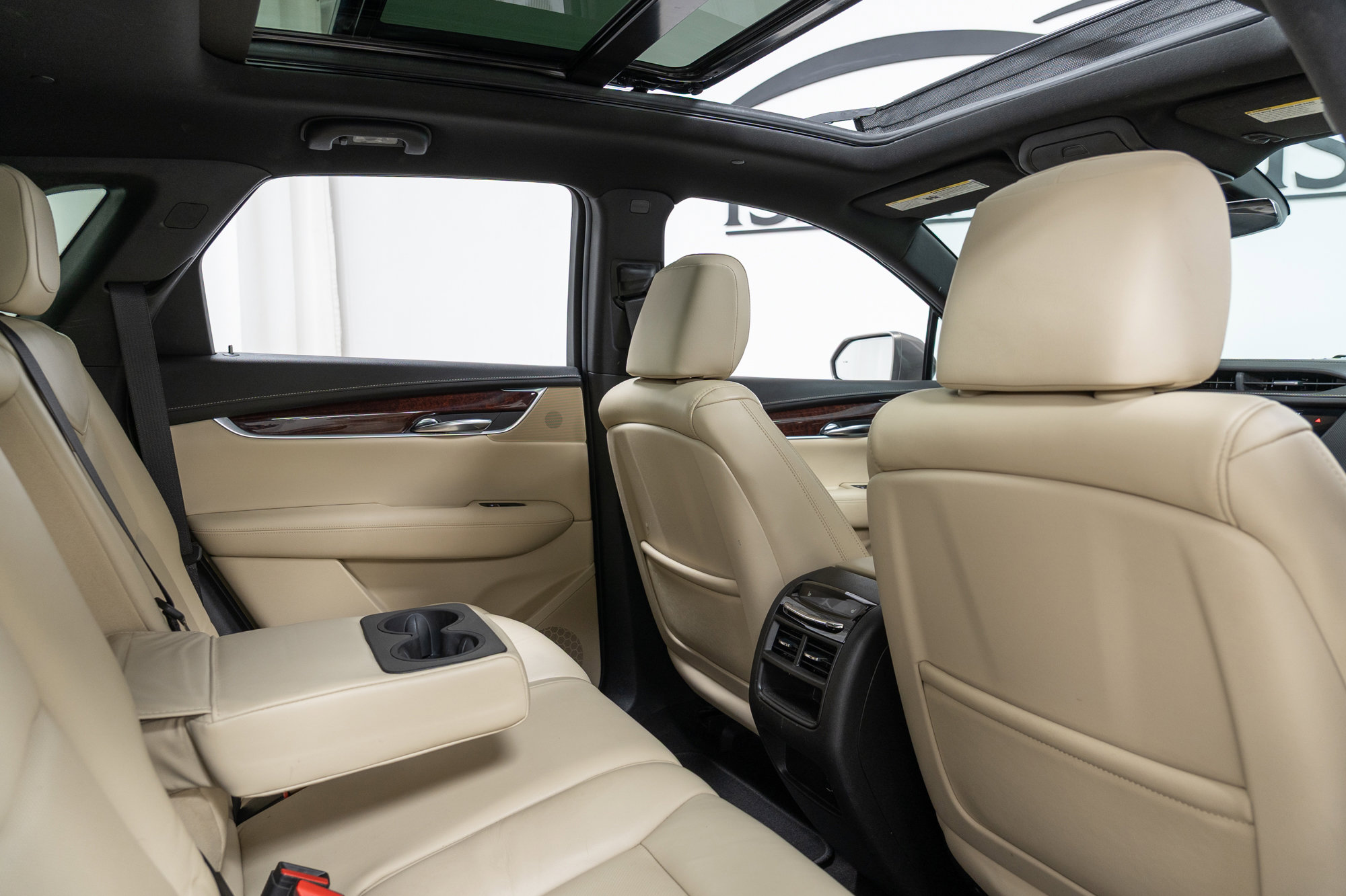 Used 2017 Cadillac XT5 Premium Luxury image 23