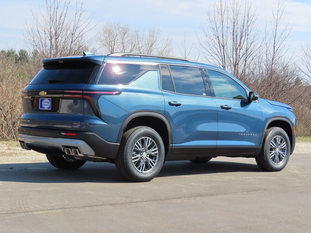 New 2026 Chevrolet Traverse LT image 3