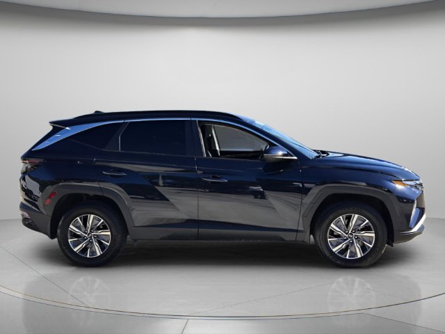 Used 2023 Hyundai Tucson Blue w/ Cargo Package AWD/4WD image 7