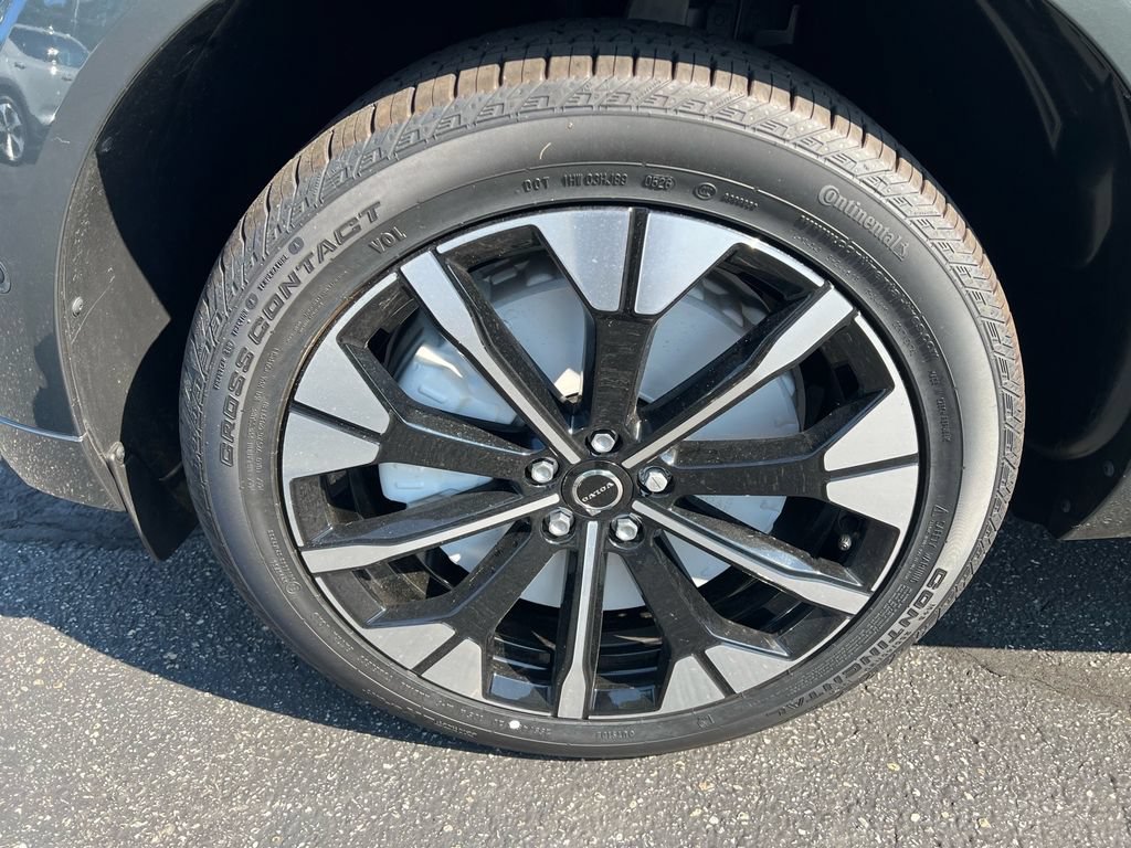 New 2026 Volvo XC60 T8 Plus w/ Protection Package Premier AWD/4WD image 9