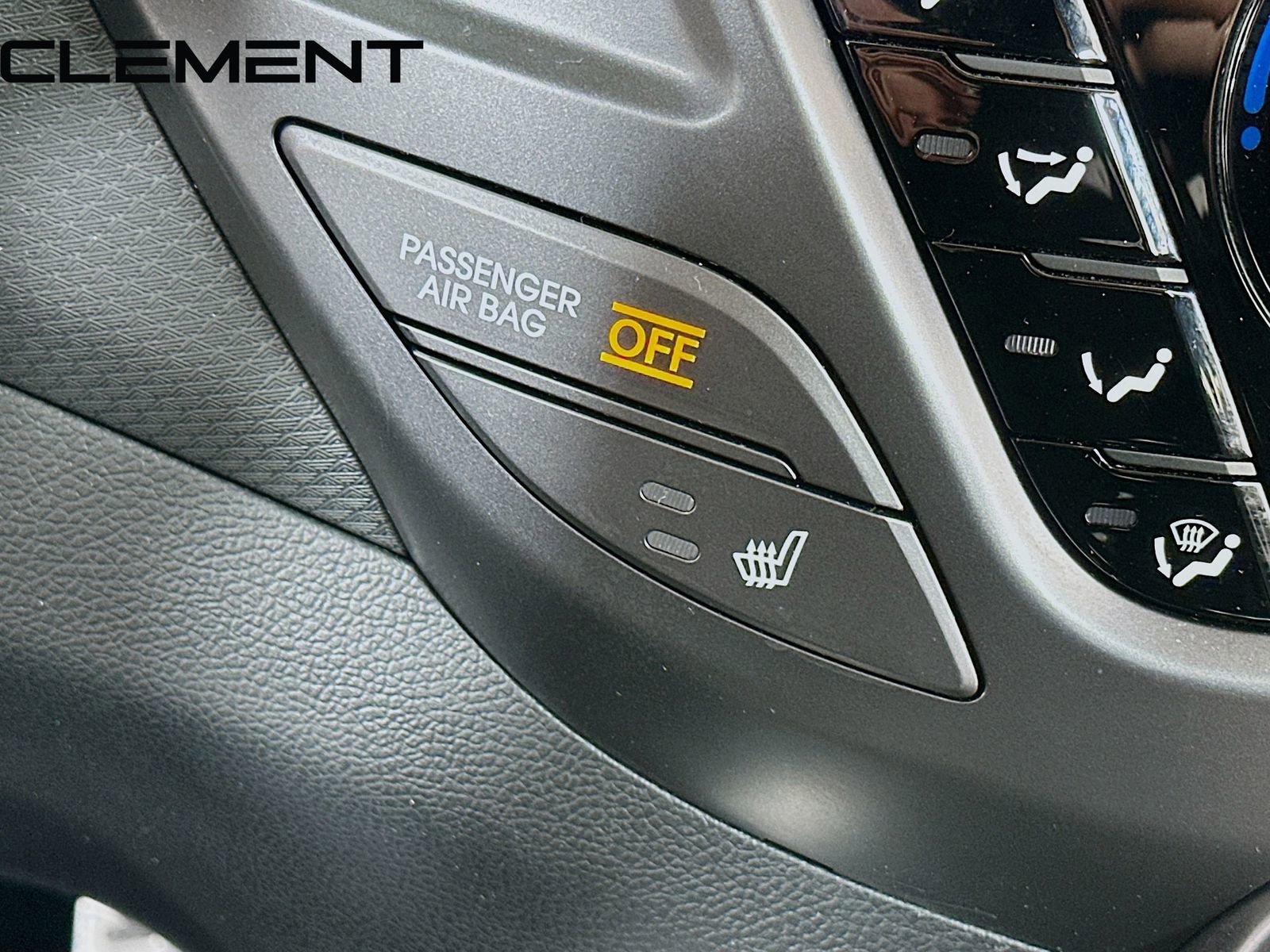 Used 2015 Hyundai Veloster Turbo image 23