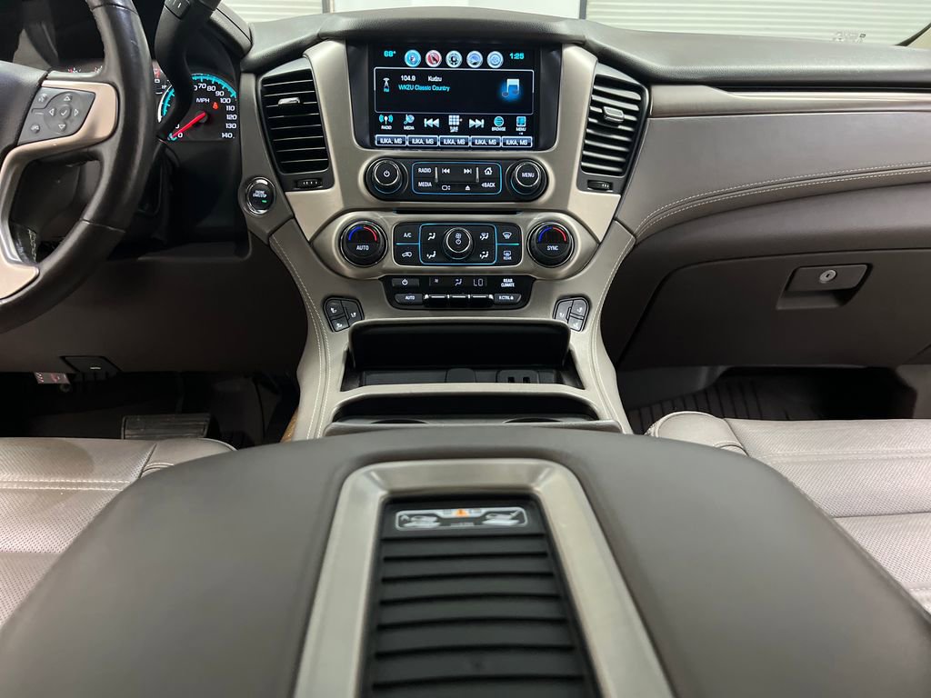 Used 2019 GMC Yukon Denali w/ Denali Ultimate Package AWD/4WD image 46