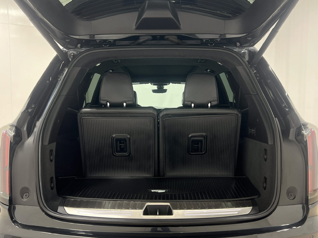 Used 2020 Cadillac XT6 Sport w/ Platinum Package AWD/4WD image 31