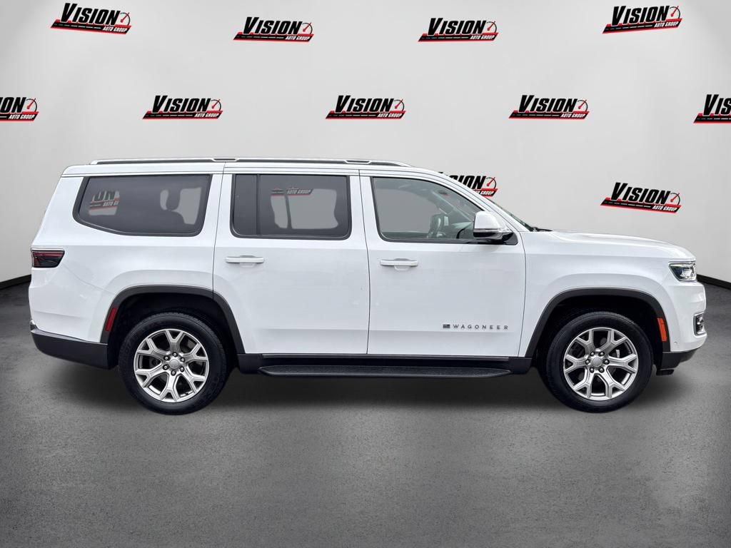 Used 2022 Jeep Wagoneer Series II AWD/4WD image 4