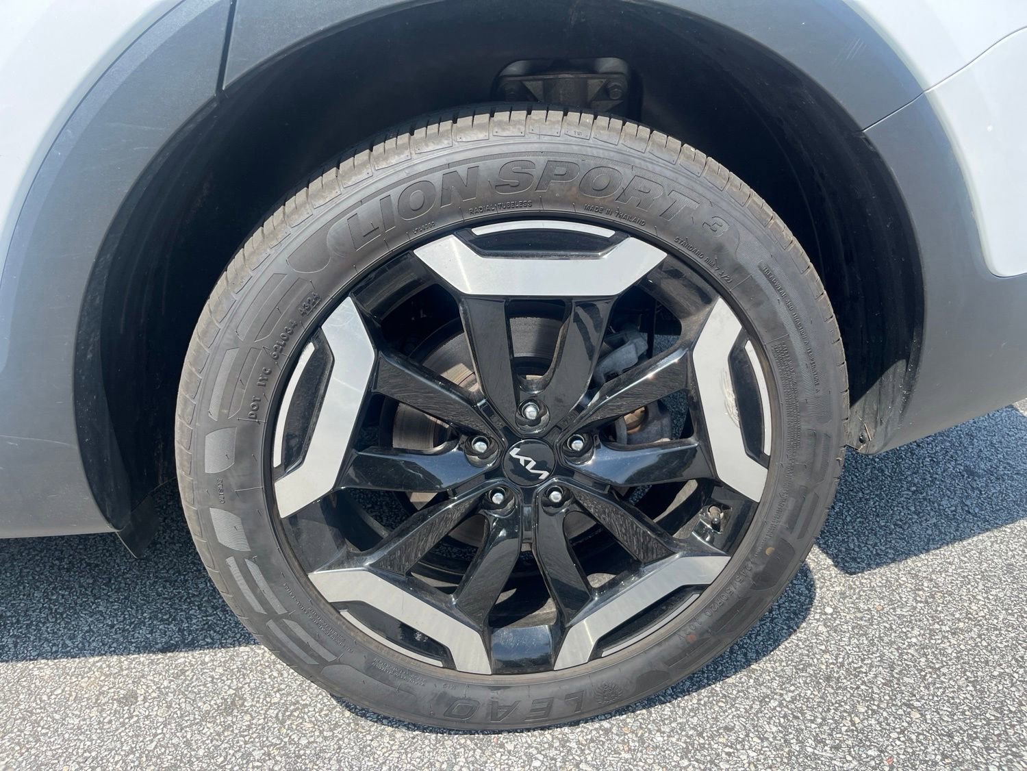 Used 2025 Kia Telluride S FWD image 24