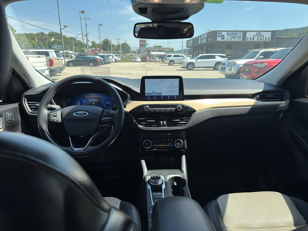 Used 2021 Ford Escape Titanium w/ Titanium Elite Package AWD/4WD image 13