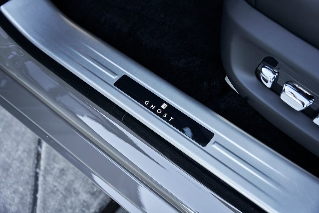Used 2025 Rolls-Royce Ghost AWD/4WD image 42