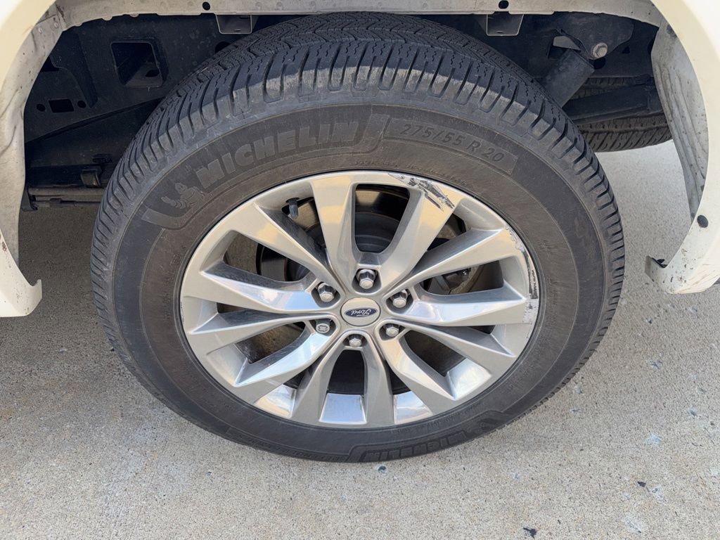 Used 2016 Ford F150 Lariat AWD/4WD image 9