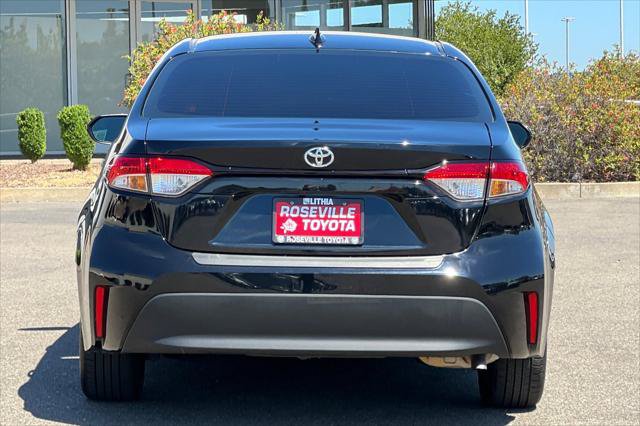 Certified 2025 Toyota Corolla LE FWD image 8