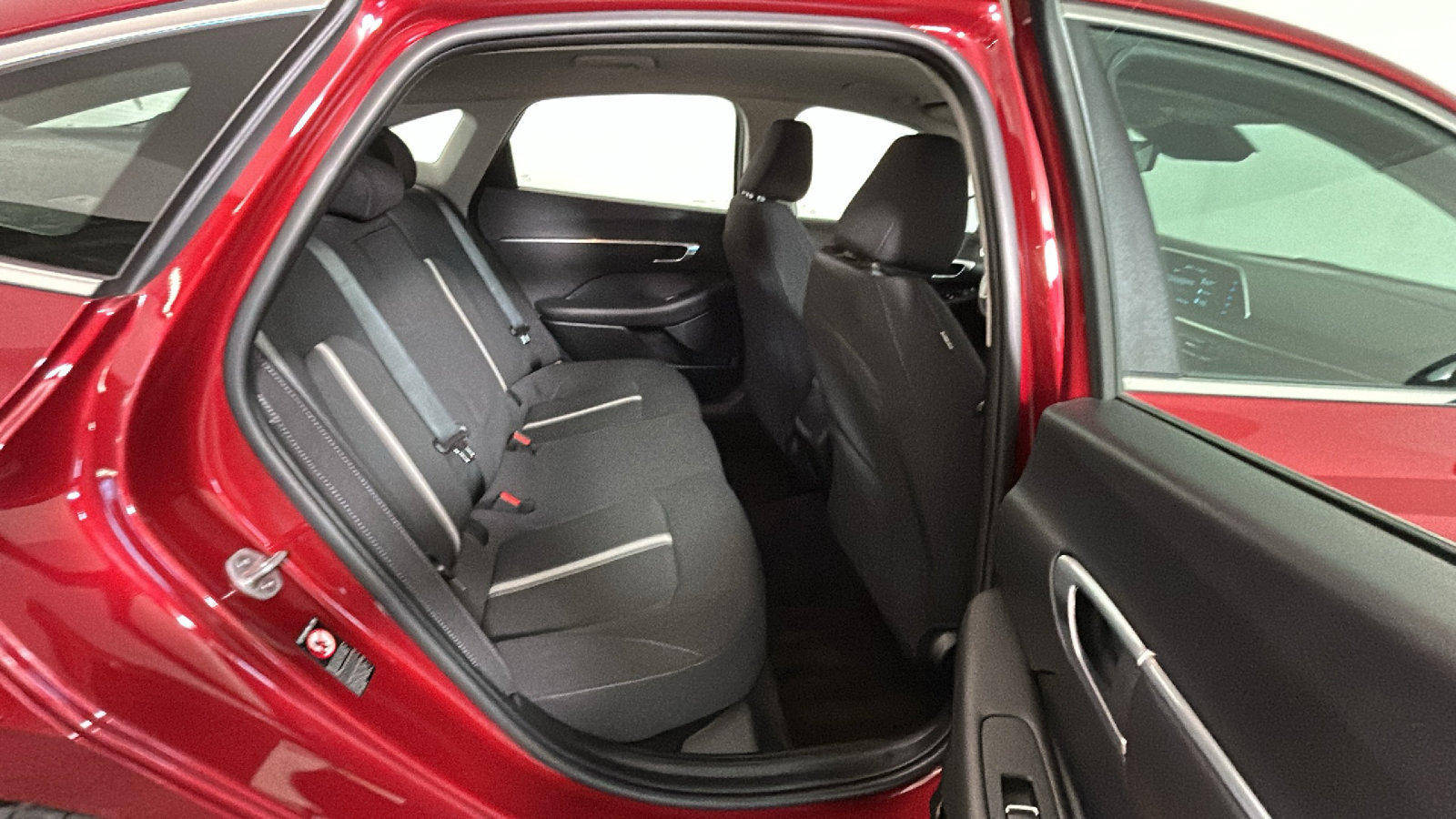 Certified 2023 Hyundai Sonata SEL FWD image 35