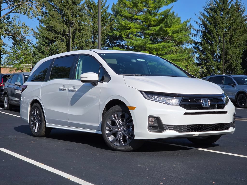 New 2026 Honda Odyssey Touring image 2