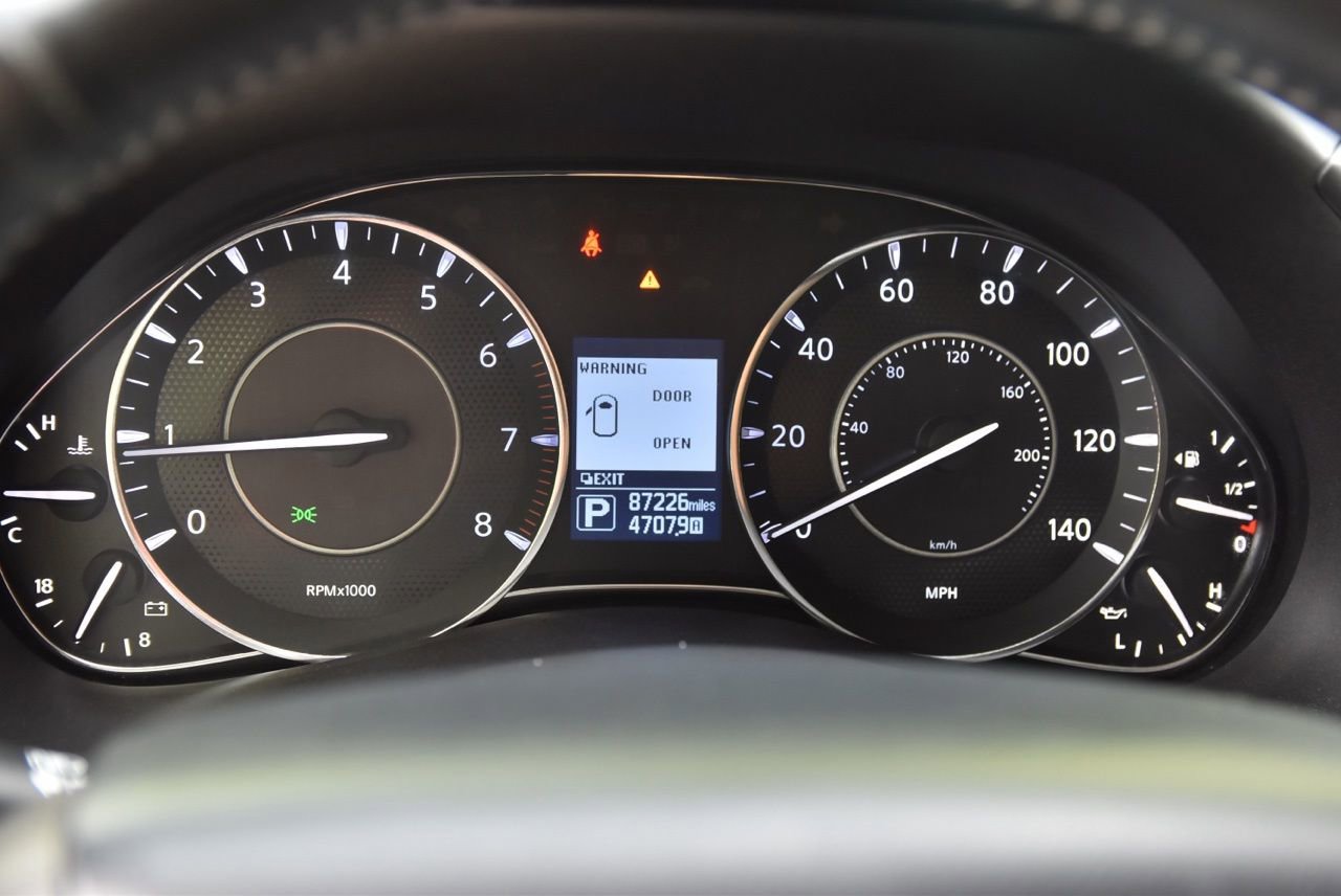 Used 2018 Nissan Armada Platinum w/ Captain Seat Package image 27