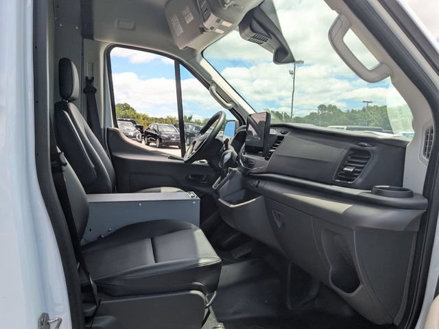 New 2026 Ford Transit 250 148 Medium Roof w/ Load Area Protection Package RWD image 23