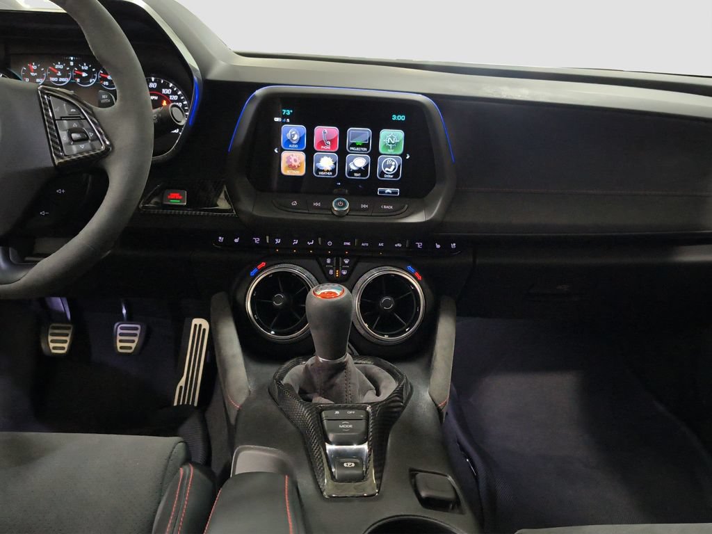 Used 2017 Chevrolet Camaro ZL1 RWD image 11