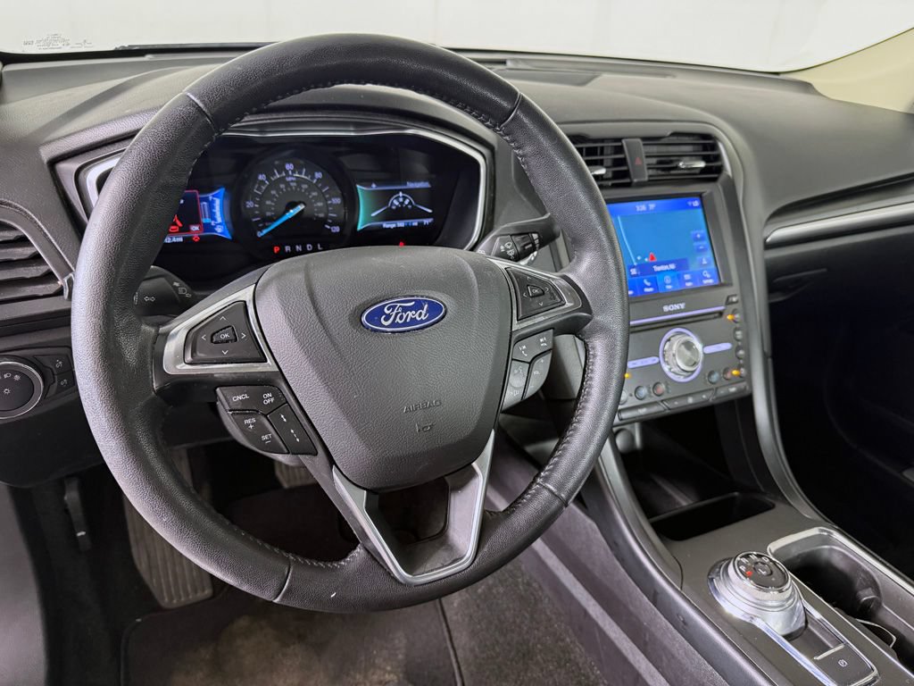 Used 2019 Ford Fusion Energi Titanium FWD image 26