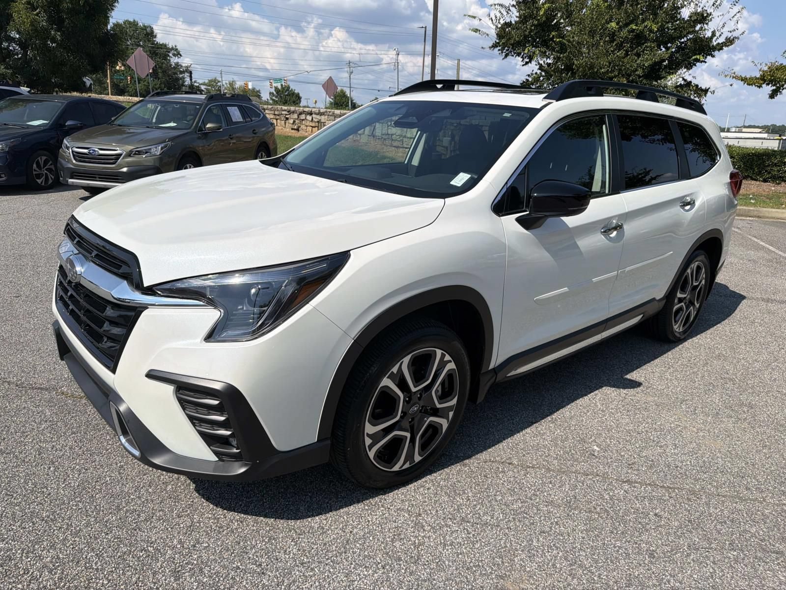 Used 2026 Subaru Ascent Touring AWD/4WD image 3