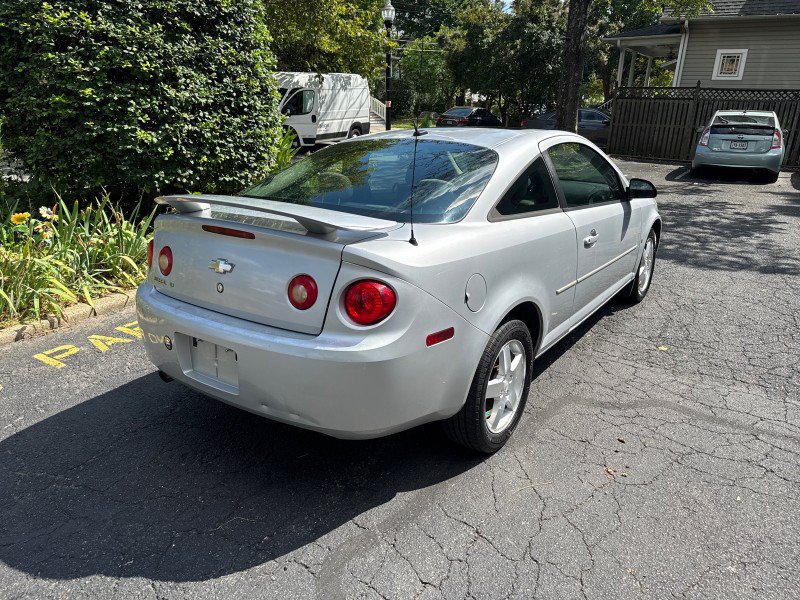 Used 2006 Chevrolet Cobalt LT w/ Preferred Equipment Group FWD image 5