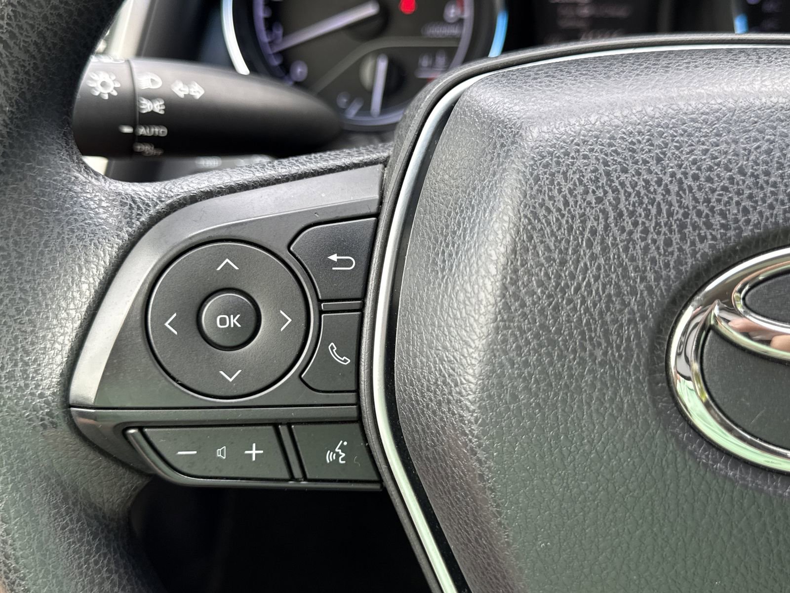 Used 2018 Toyota Camry LE image 17