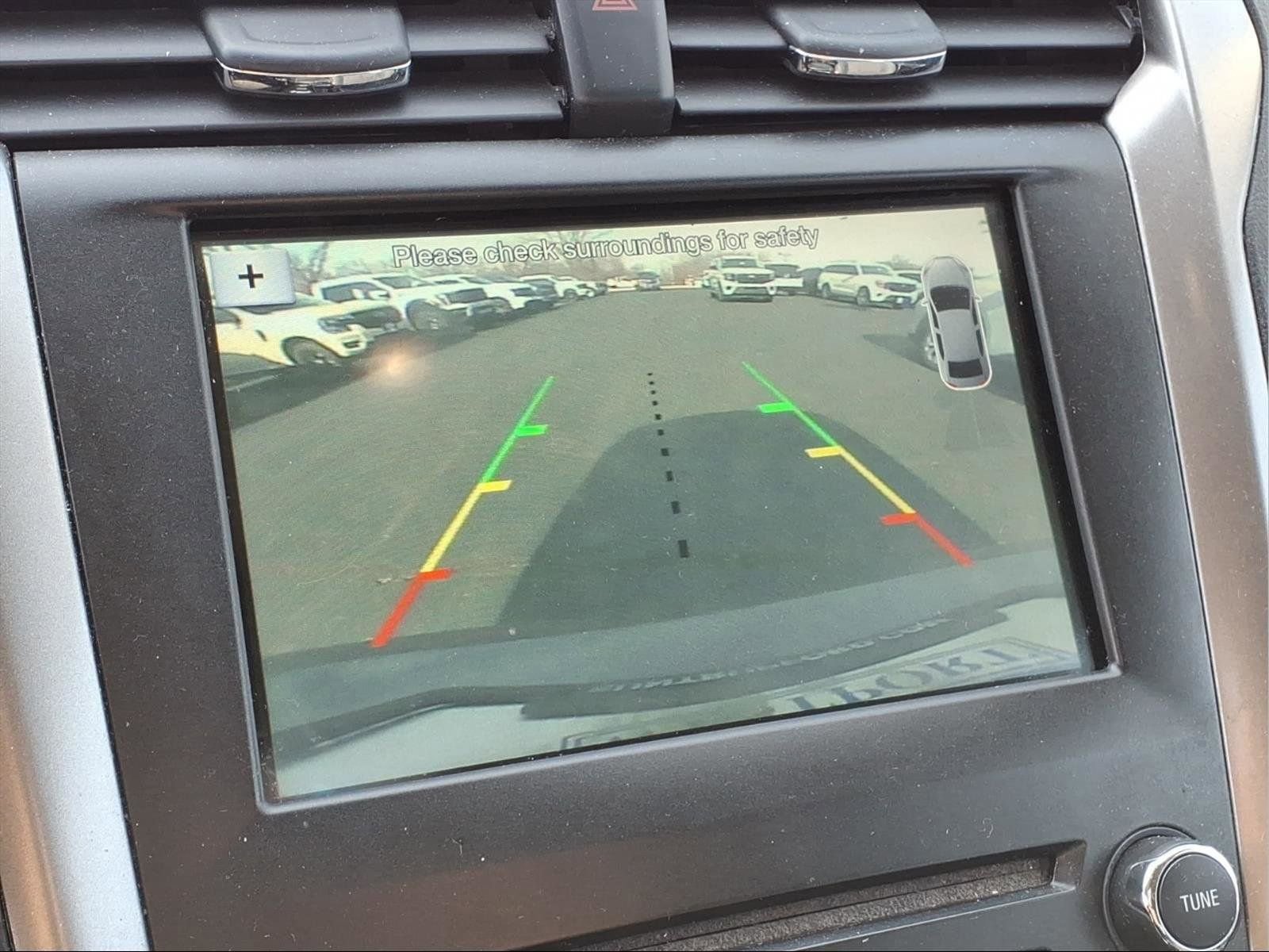 Used 2018 Ford Fusion SE w/ Fusion SE Technology Package image 6