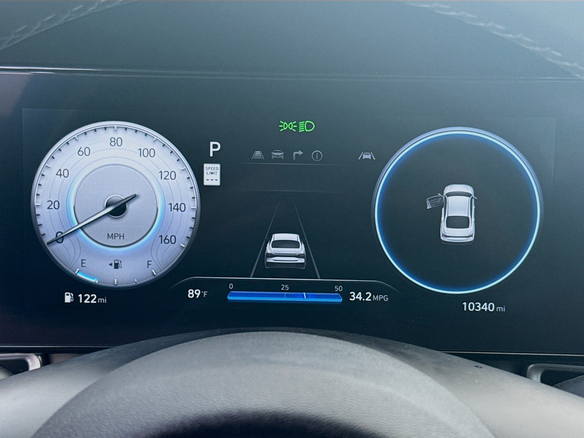 Used 2025 Hyundai Elantra SEL FWD image 9