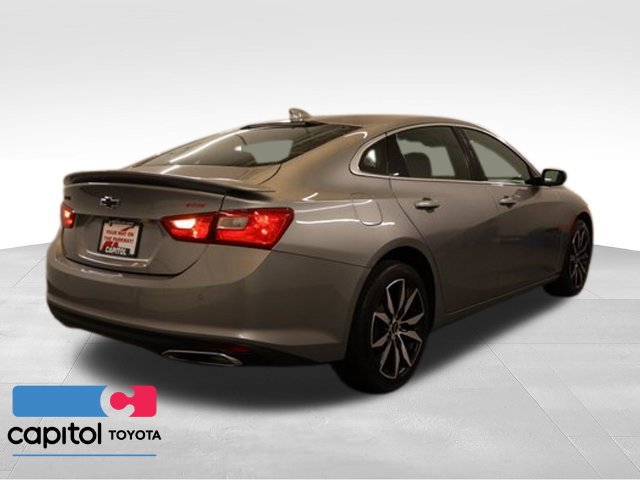 Used 2024 Chevrolet Malibu RS FWD image 2