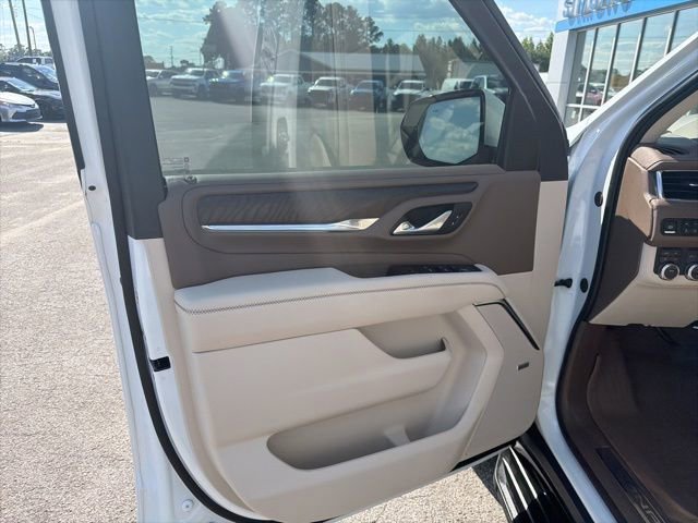 Used 2024 GMC Yukon Denali AWD/4WD image 11