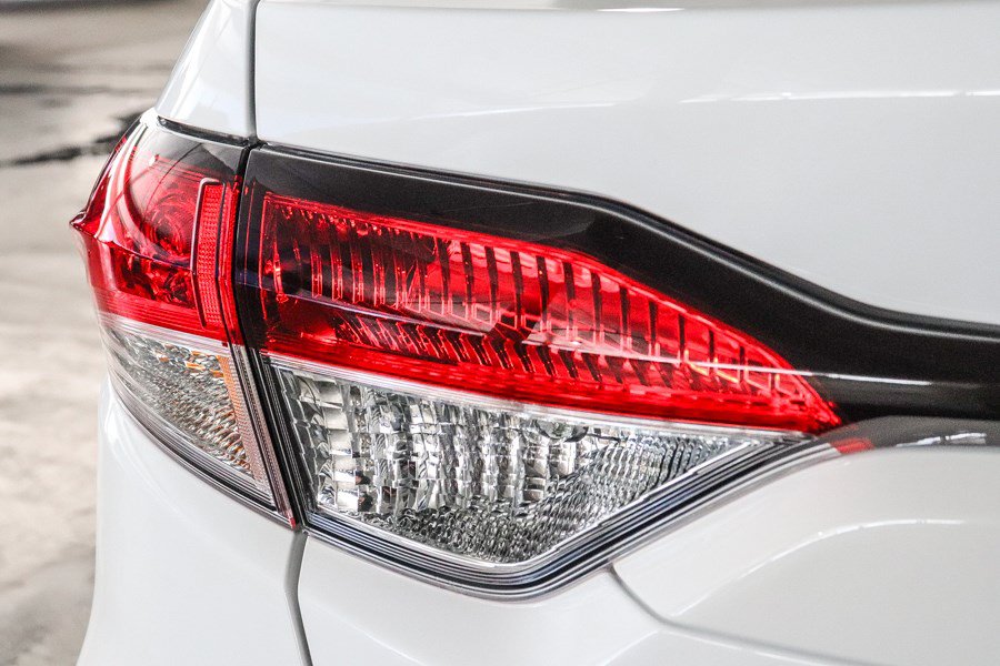 New 2027 Toyota Corolla LE FWD image 10