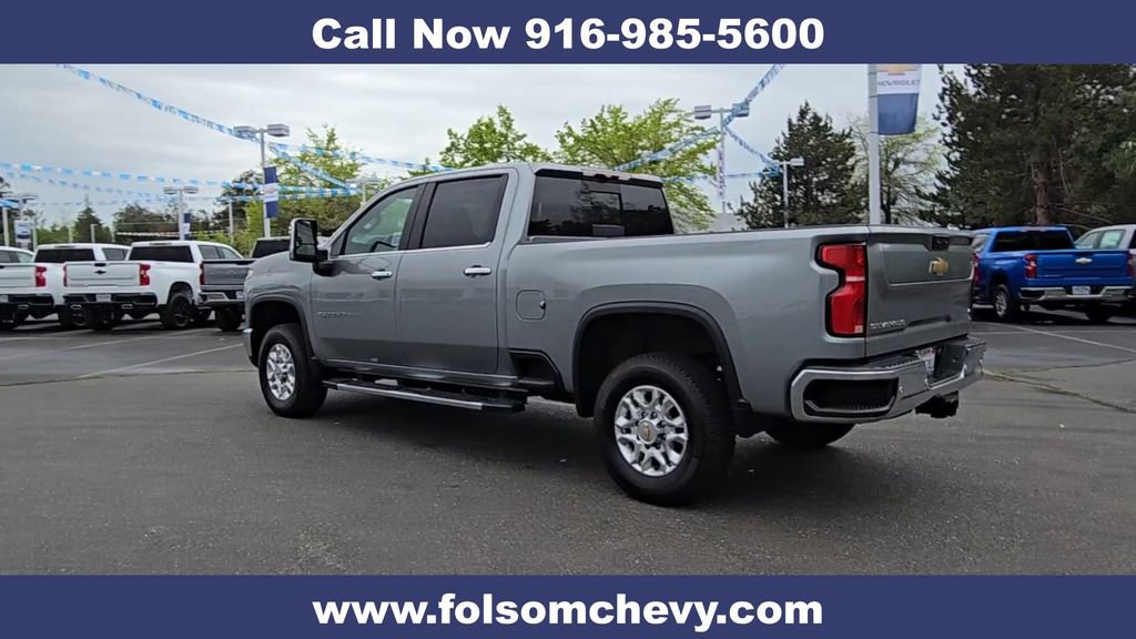 Used 2024 Chevrolet Silverado 2500 LTZ w/ LTZ Convenience Package image 9