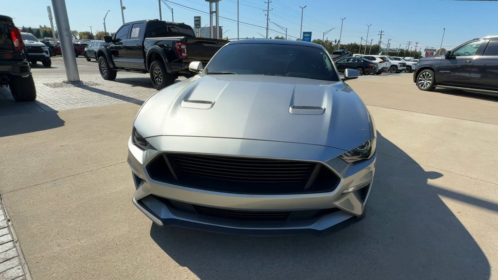 Used 2020 Ford Mustang GT w/ Black Accent Package RWD image 3