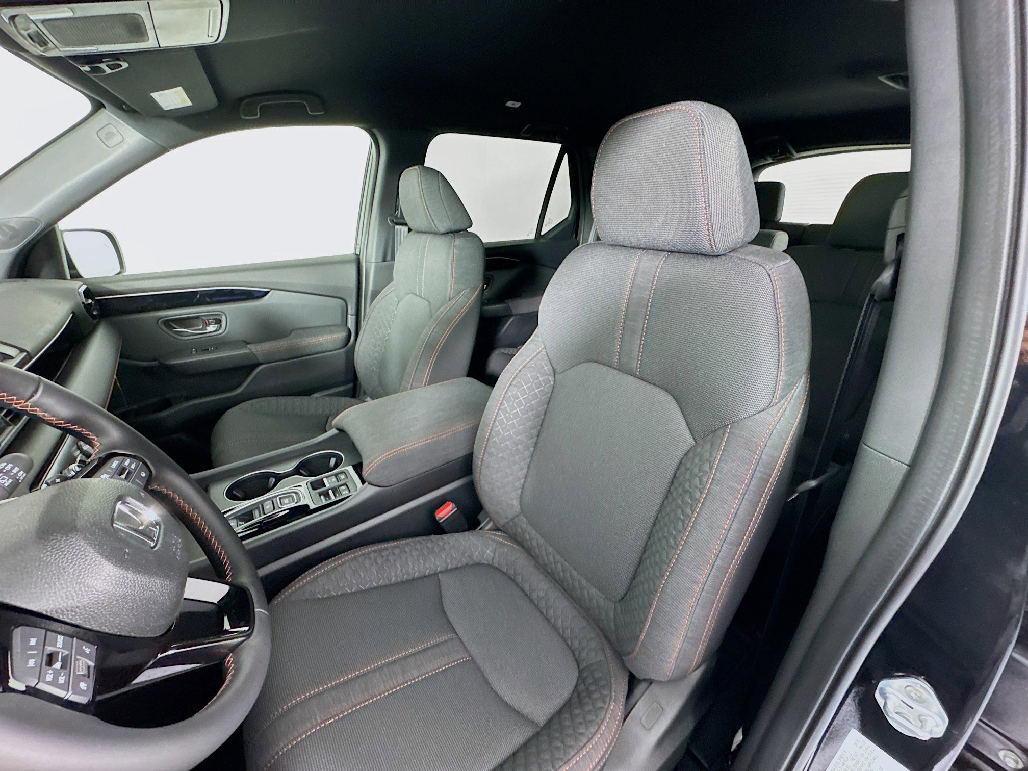 New 2025 Honda Pilot Sport image 20