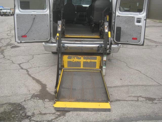 Used 2013 Ford E-350 and Econoline 350 Extended Super Duty w/ PWR Group image 5