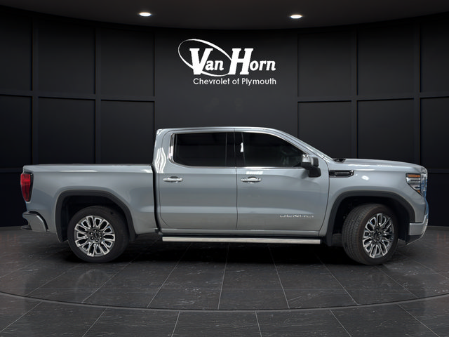 Used 2025 GMC Sierra 1500 Denali Ultimate AWD/4WD image 8